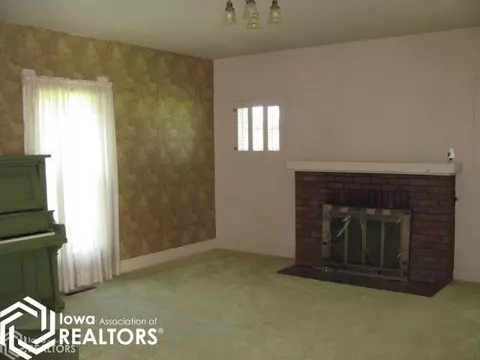 515 SW 1st St, Hampton, IA 50441 photo 11