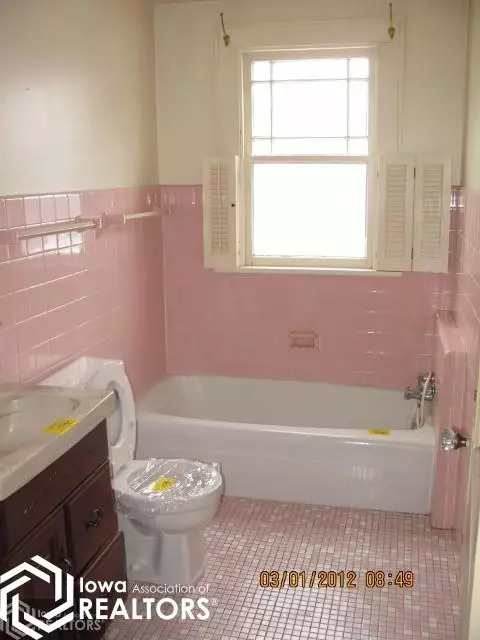 322 NW 2nd St, Hampton, IA 50441 photo 10