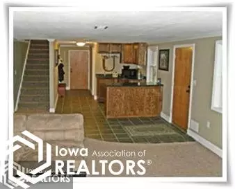 402 10th St SE, Hampton, IA 50441 photo 5