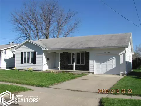 418 NE 7th Ave, Hampton, IA 50441 photo 1