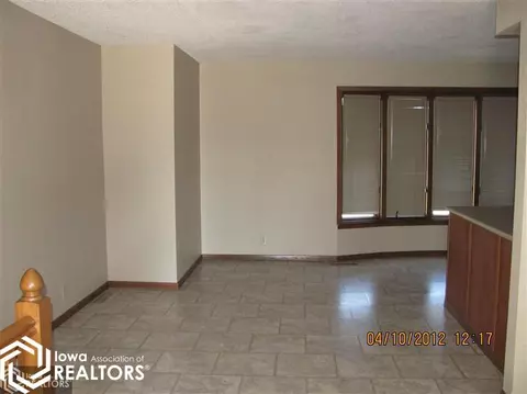 418 NE 7th Ave, Hampton, IA 50441 photo 4