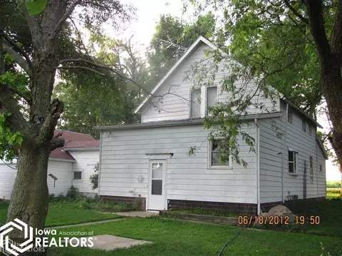 1023 120th St, Hampton, IA 50441 photo 1