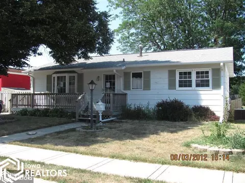 412 NE 7th St, Hampton, IA 50441 photo 1