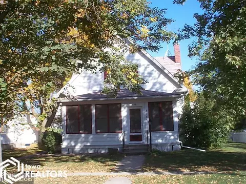 408 2nd St SE, Hampton, IA 50441 photo 1
