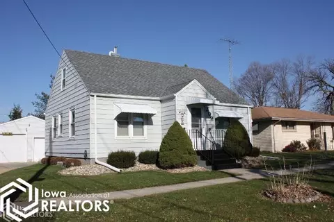 209 NW 3rd Ave, Hampton, IA 50441 photo 1