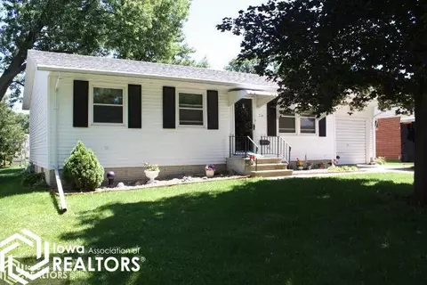 714 SW 7th St, Hampton, IA 50441 photo 1
