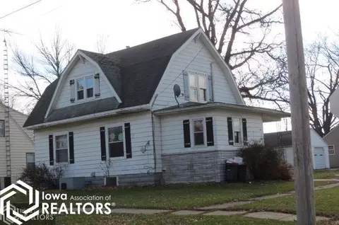 302 5th St SW, Hampton, IA 50441 photo 1