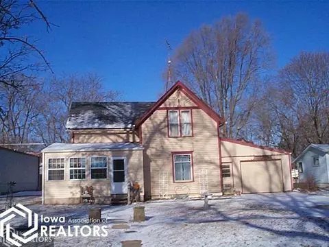 16 6th St NW, Hampton, IA 50441 photo 1