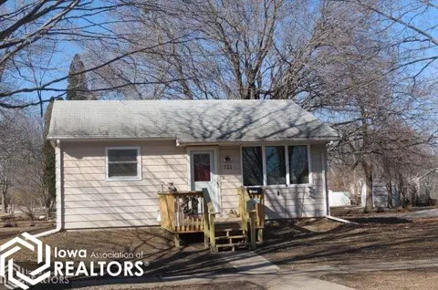 721 7th St SW, Hampton, IA 50441 photo 1