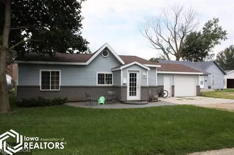 9 NE 8th Ave, Hampton, IA 50441 photo 1