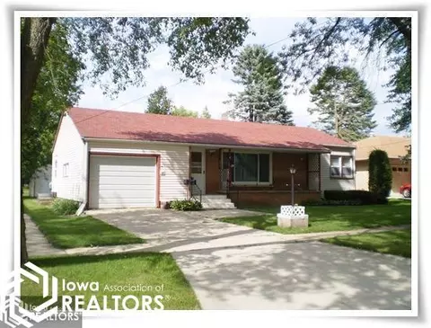608 7th Ave NE, Hampton, IA 50441 photo 1