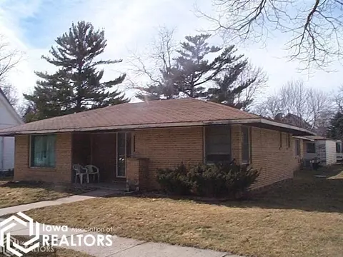 209 6th St SE, Hampton, IA 50441 photo 1