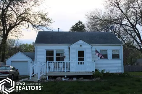 420 2nd St NE, Hampton, IA 50441 photo 1