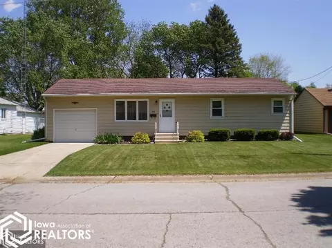 608 7th St SW, Hampton, IA 50441 photo 1