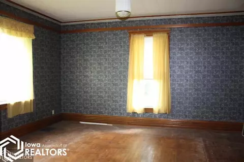 217 4th Ave SE, Hampton, IA 50441 photo 6