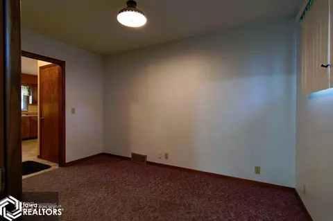 104 8th St NW, Hampton, IA 50441 photo 7