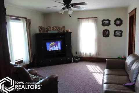 206 70th St, Dows, IA 50071 photo 2