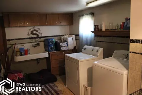 206 70th St, Dows, IA 50071 photo 8