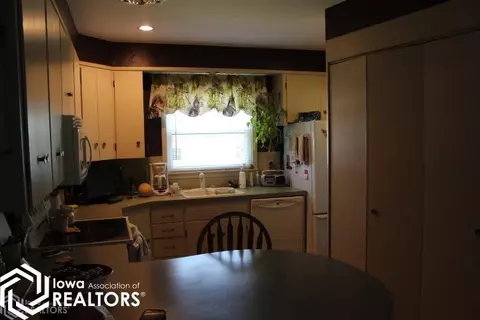 220 3rd Ave SW, Hampton, IA 50441 photo 6