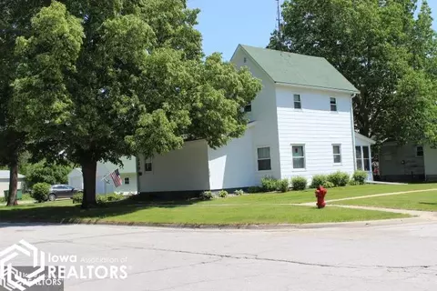 220 3rd Ave SW, Hampton, IA 50441 photo 2