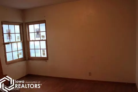 608 2nd St SE, Hampton, IA 50441 photo 7