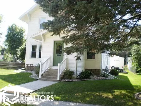 15 7th St SE, Hampton, IA 50441 photo 2