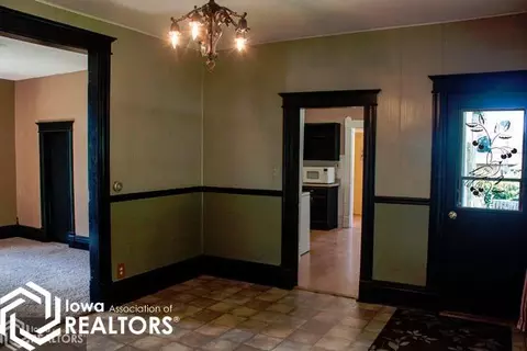 805 Central Ave E, Hampton, IA 50441 photo 6