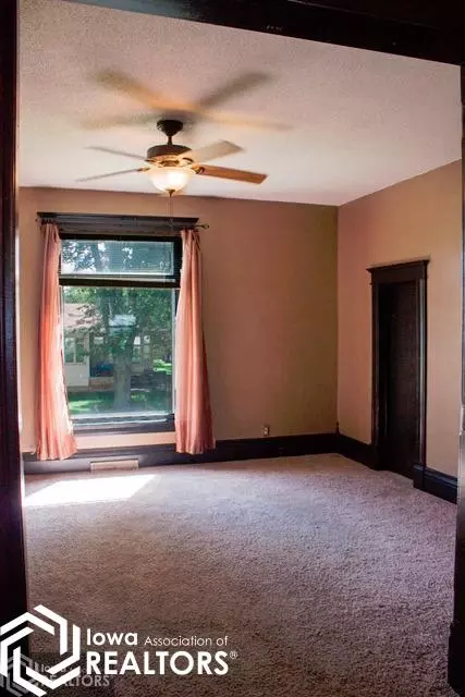 805 Central Ave E, Hampton, IA 50441 photo 10