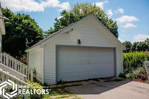 805 Central Ave E, Hampton, IA 50441 photo 33