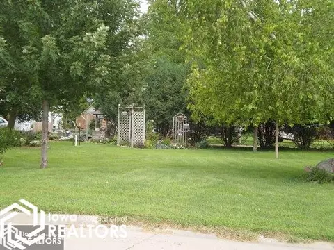 215 4th St NW, Hampton, IA 50441 photo 40