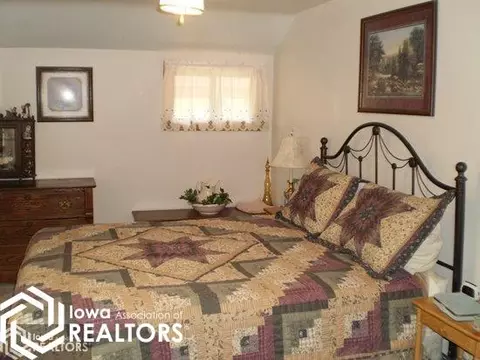 215 4th St NW, Hampton, IA 50441 photo 15