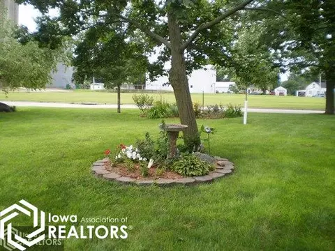 215 4th St NW, Hampton, IA 50441 photo 37