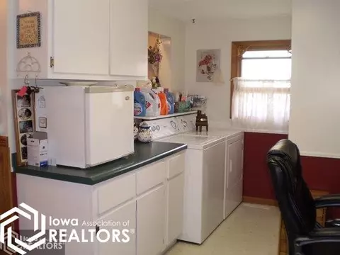 215 4th St NW, Hampton, IA 50441 photo 12