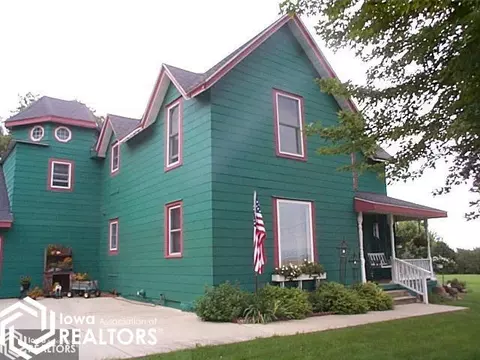 1562 170 St, Hampton, IA 50441 photo 2