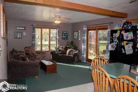 1388 140th St, Hampton, IA 50441 photo 4