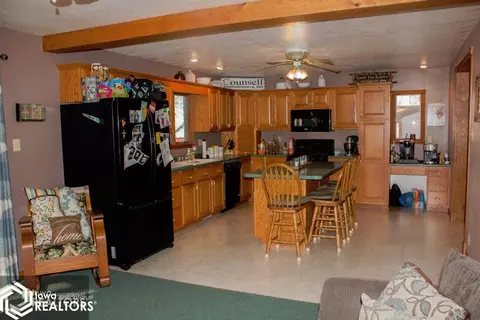 1388 140th St, Hampton, IA 50441 photo 6