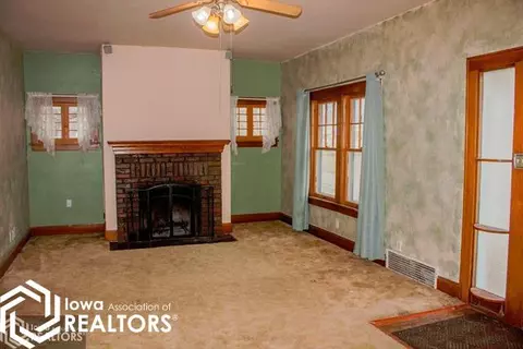 3 3rd Ave NW, Hampton, IA 50441 photo 4