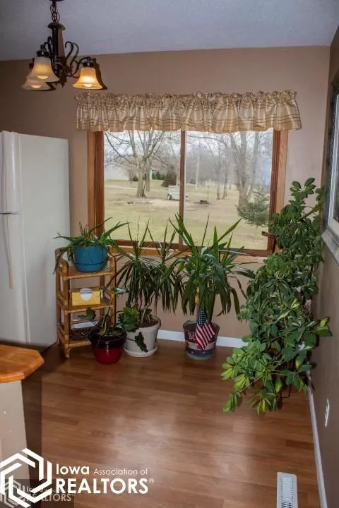 309 9th St NW, Hampton, IA 50441 photo 7