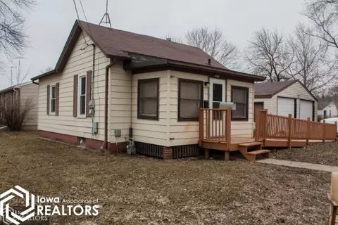 521 4th Ave SW, Hampton, IA 50441 photo 9