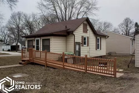 521 4th Ave SW, Hampton, IA 50441 photo 10
