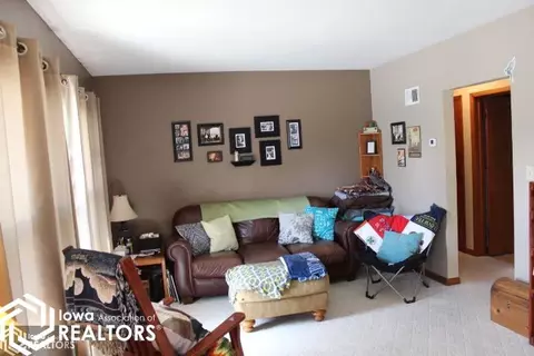 508 7th Ave NE, Hampton, IA 50441 photo 2