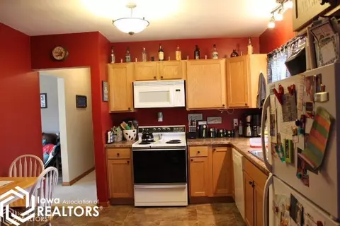 508 7th Ave NE, Hampton, IA 50441 photo 3