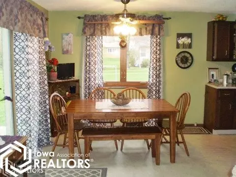 716 3rd Ave SE, Hampton, IA 50441 photo 5