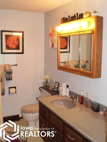 716 3rd Ave SE, Hampton, IA 50441 photo 8