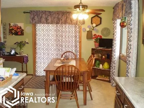 716 3rd Ave SE, Hampton, IA 50441 photo 4