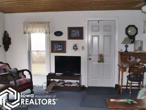 1146 190 St, Hampton, IA 50441 photo 3