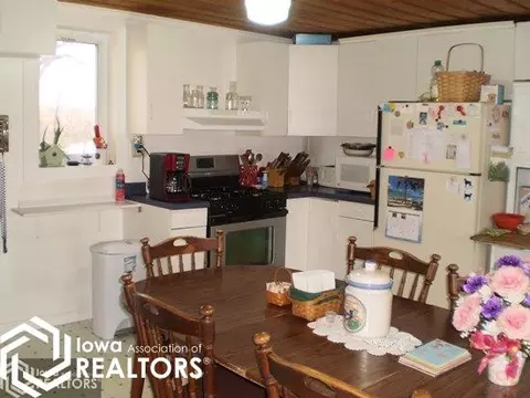 1146 190 St, Hampton, IA 50441 photo 6