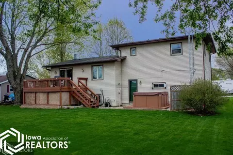 1645 Dorell Dr, Hampton, IA 50441 photo 2