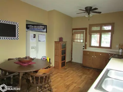 205 2nd St, Bode, IA 50519 photo 9