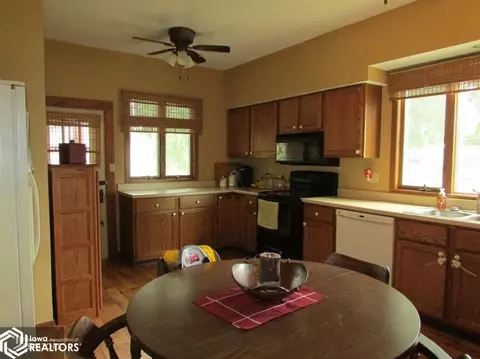 205 2nd St, Bode, IA 50519 photo 7